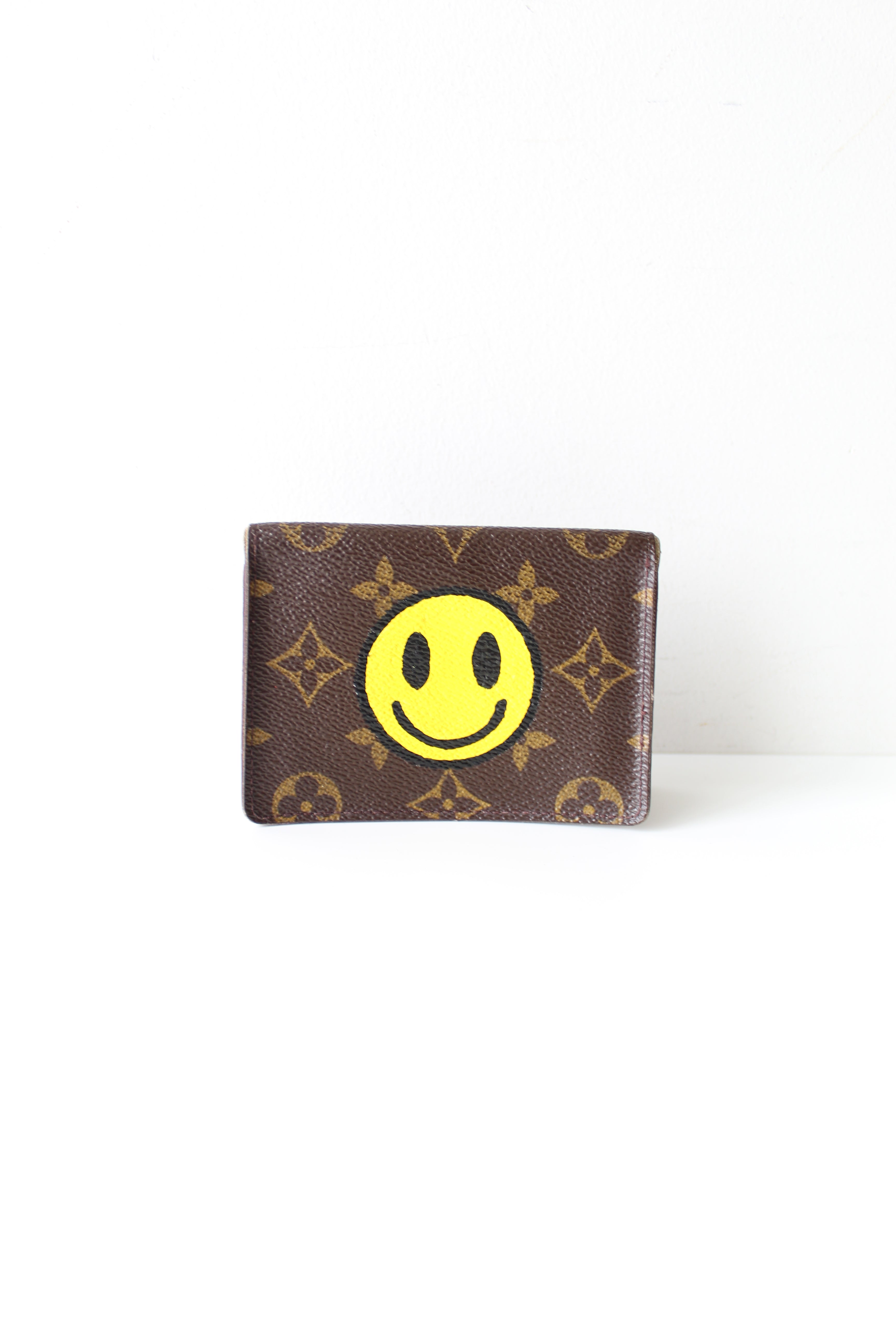 Louis Vuitton Card Holder - 62 For Sale on 1stDibs