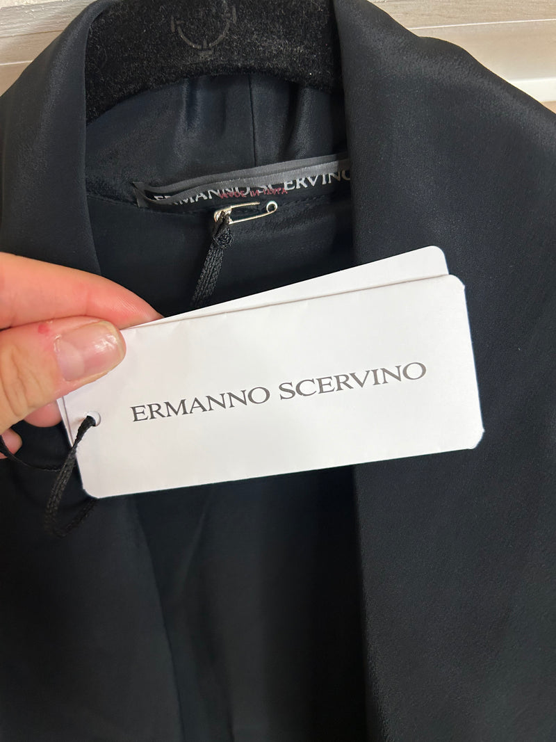 NWT! Ermanno Scervino size 38 Robe