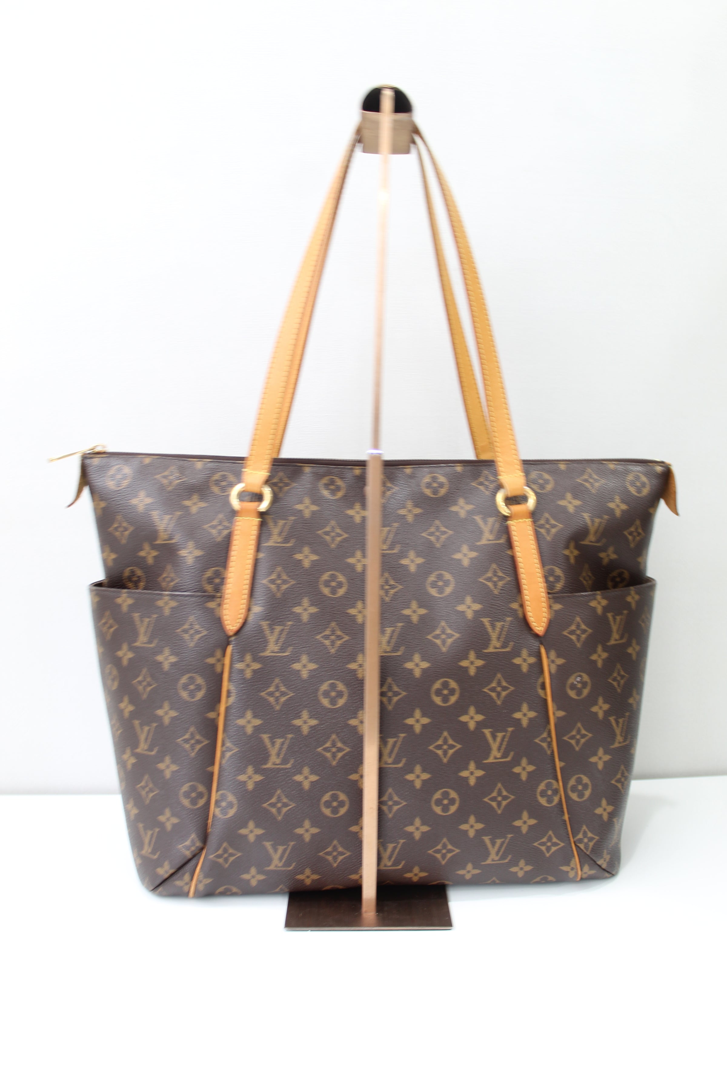 Louis Vuitton, Bags, Rare Side Pockets Zipper Tote Louis Vuitton Gm  Totally