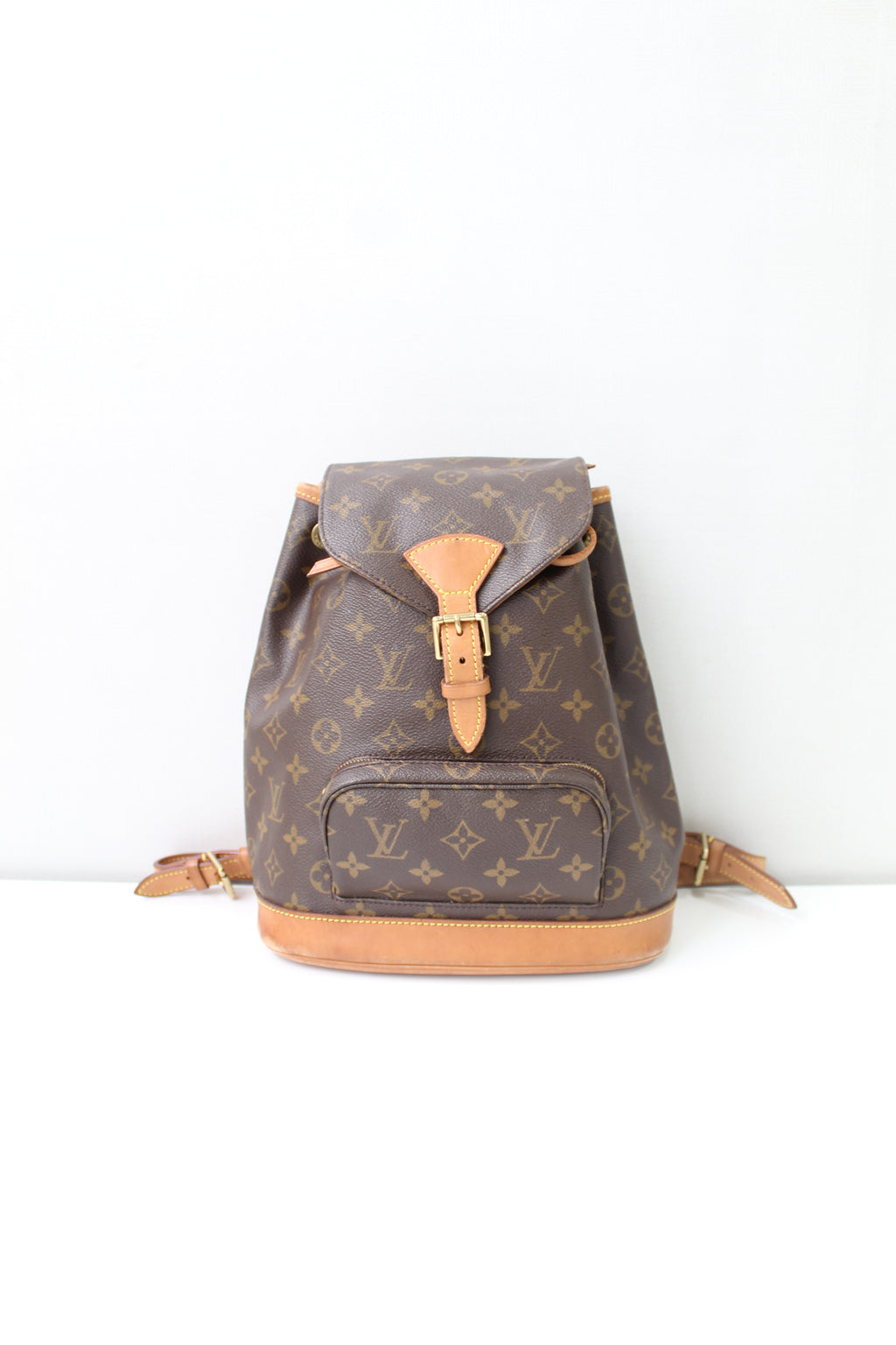 Louis Vuitton Montsouris MM – Closet Connection Resale