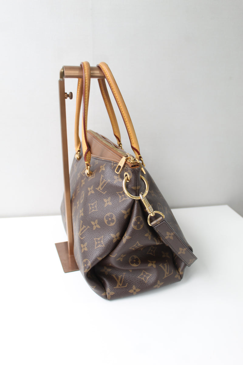 Louis Vuitton Pallas MM