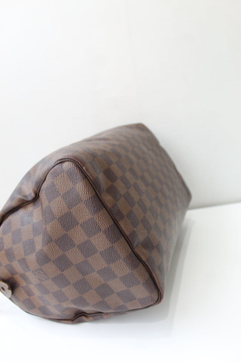 Louis Vuitton Speedy 30