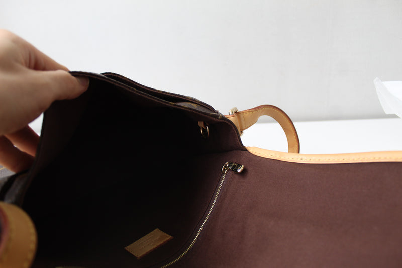 Louis Vuitton Menilmontant PM