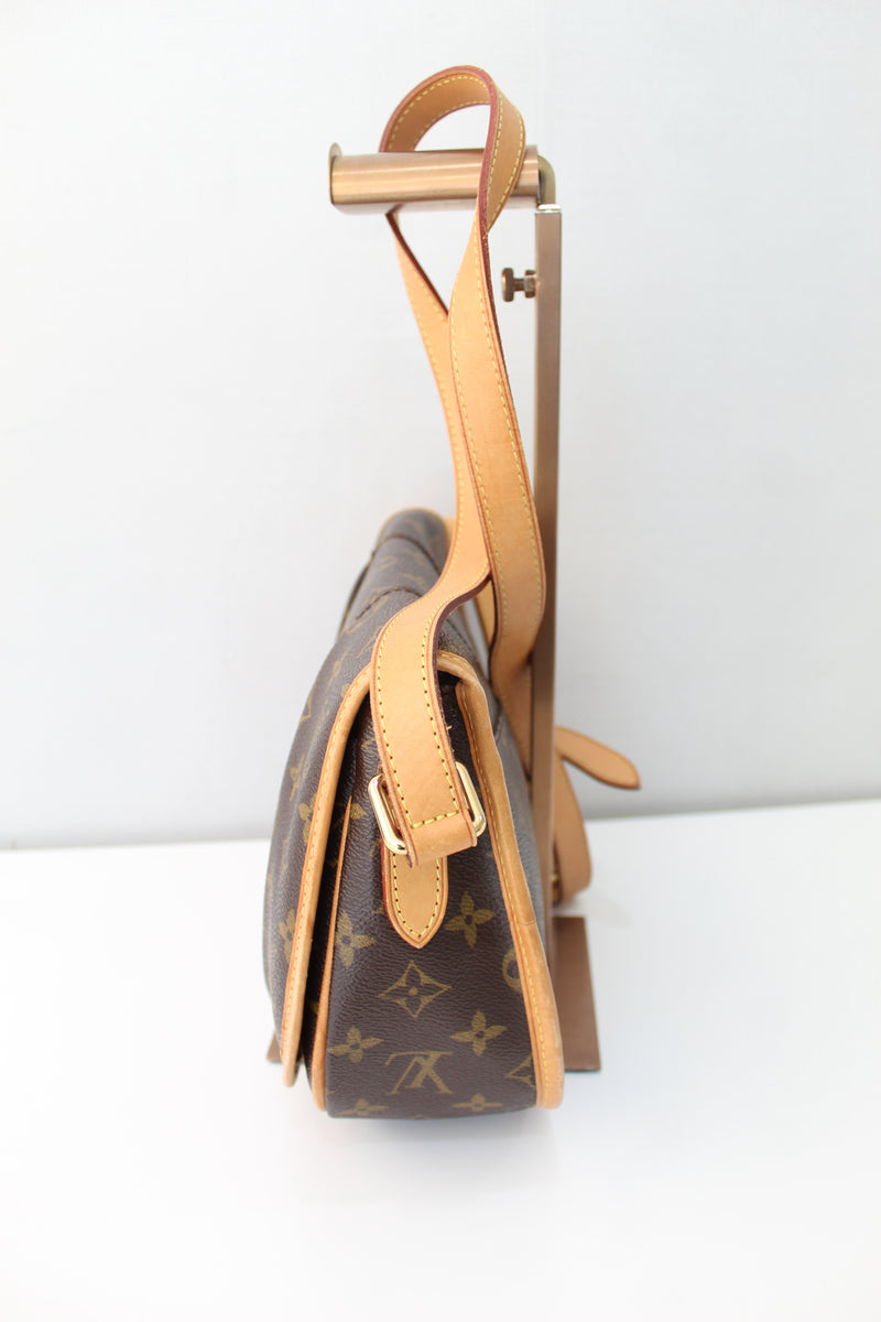 Louis Vuitton Menilmontant PM