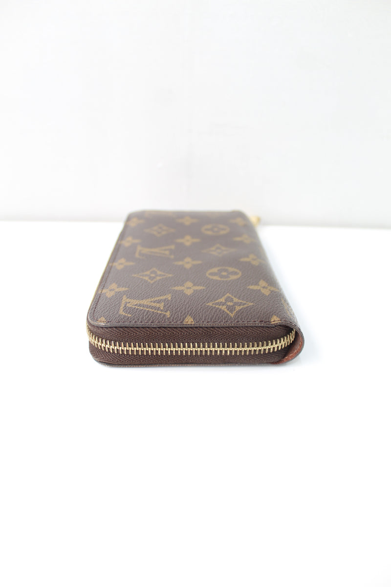 [Draft] Louis Vuitton  Zippy Wallet