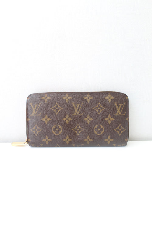 Louis Vuitton  Zippy Wallet