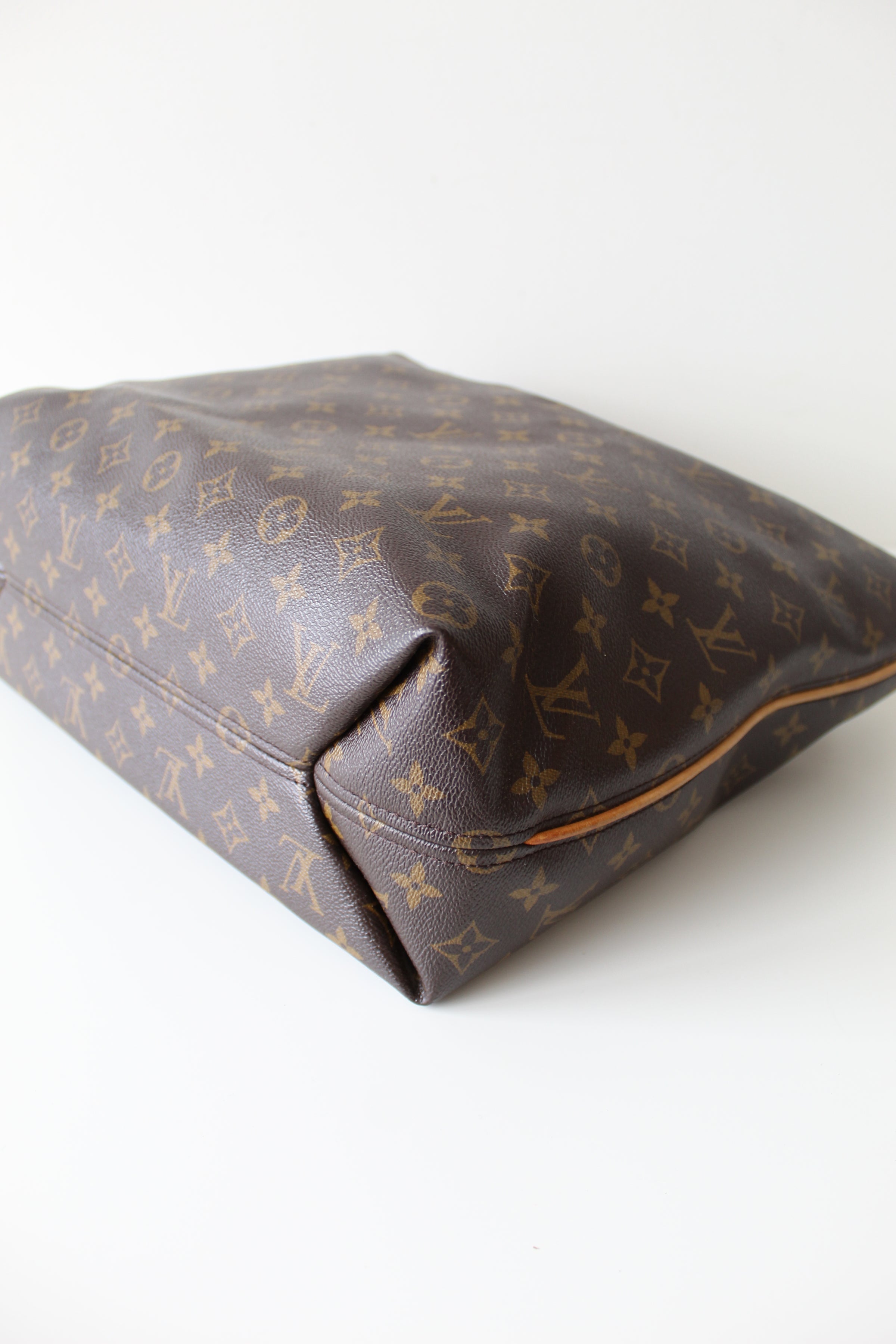 Preloved Louis Vuitton Sully MM Monogram Hobo Shoulder Bag TJ0164 0801 –  KimmieBBags LLC
