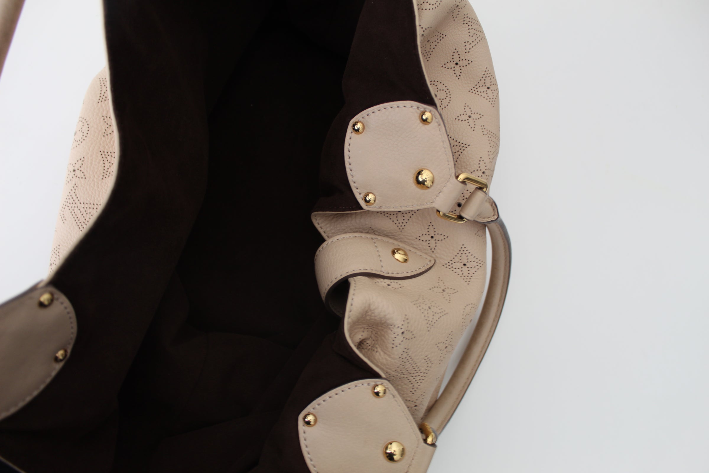 Louis Vuitton Mahina L Leather Hobo Bag Bronze - Allu USA