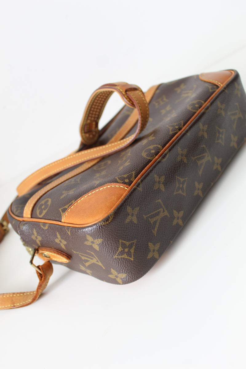 Louis Vuitton Trocadero 27 Crossbody Bag - Farfetch