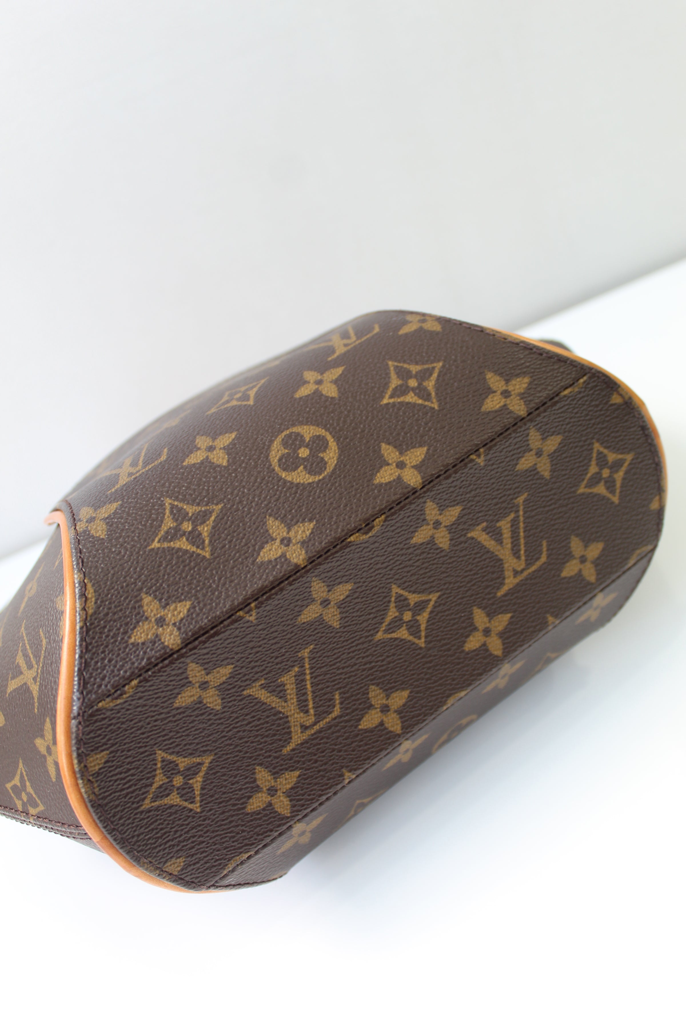 Louis Vuitton ellipse PM bag Brown Cloth ref.227157 - Joli Closet