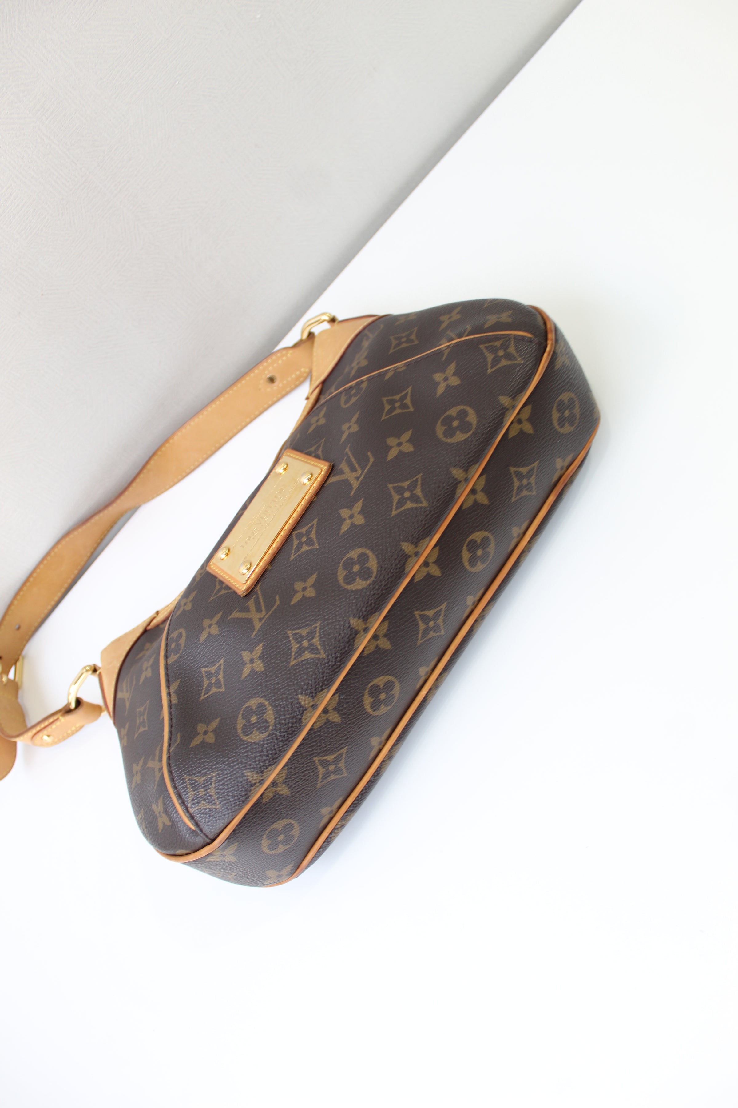 Louis Vuitton, Bags, Sold Louis Vuitton Thames Pm Excellent Condition