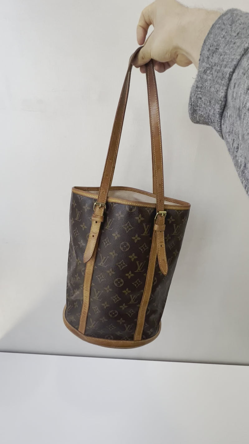 Louis Vuitton Brown Monogram Canvas Bucket GM Shoulder Bag Date